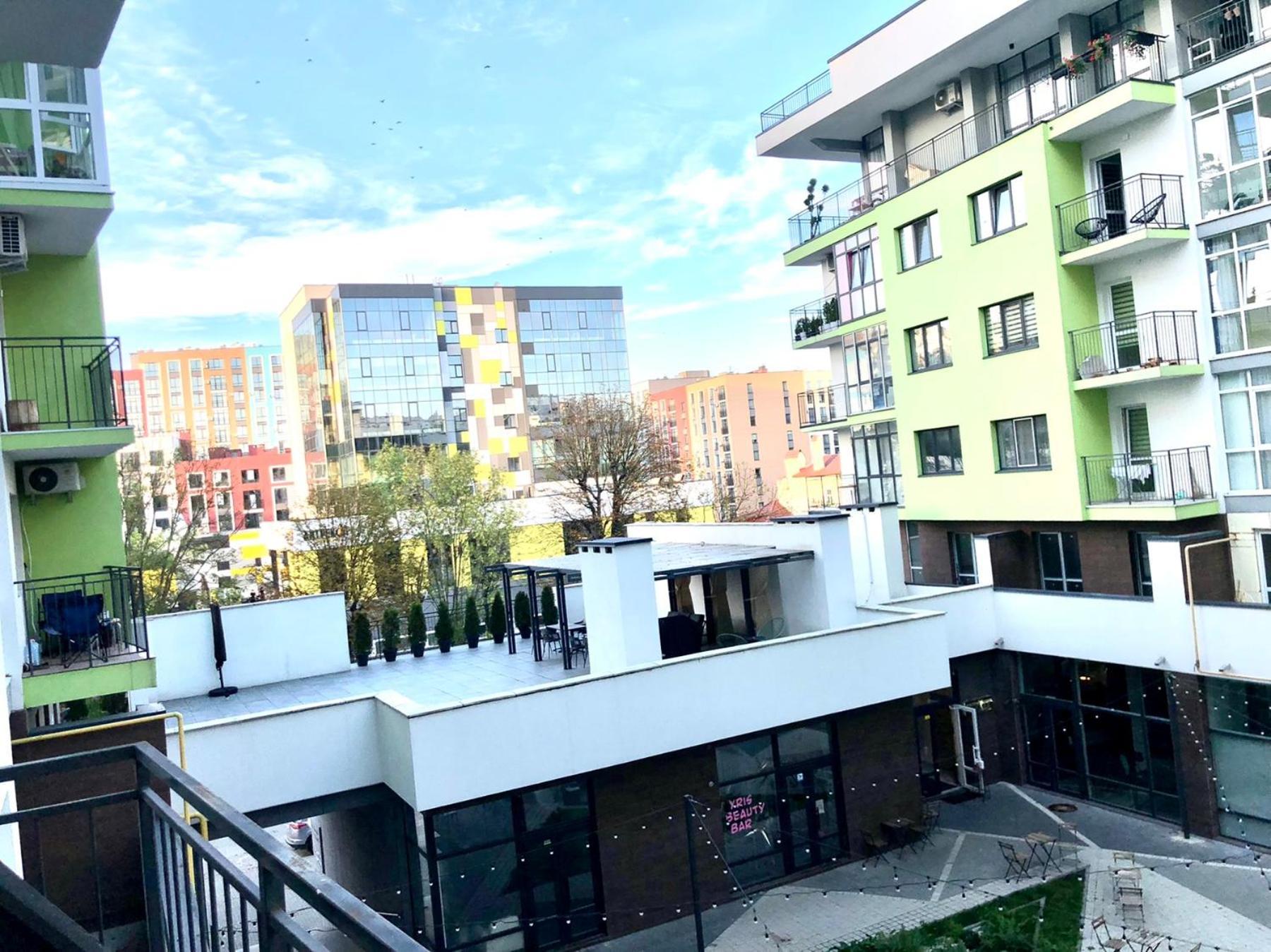 Osapart Comfortable Apartment In A Complex Great Britain Lviv Bagian luar foto