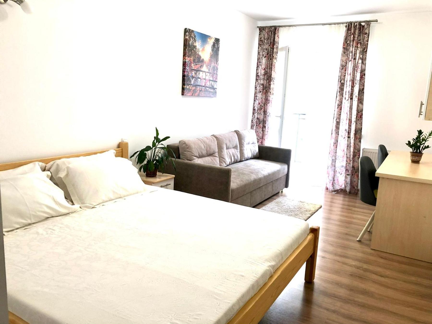 Osapart Comfortable Apartment In A Complex Great Britain Lviv Bagian luar foto