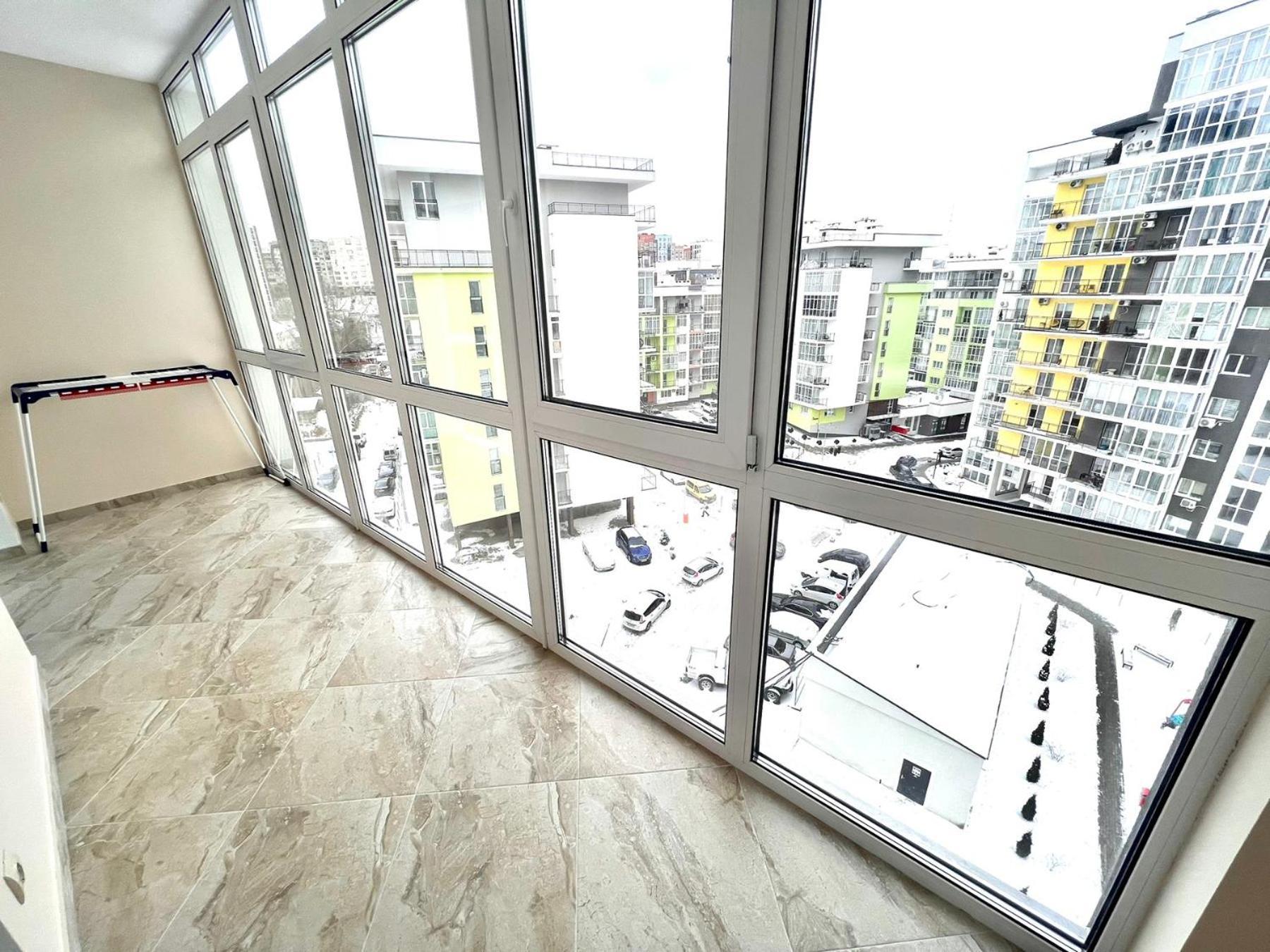 Osapart Comfortable Apartment In A Complex Great Britain Lviv Bagian luar foto