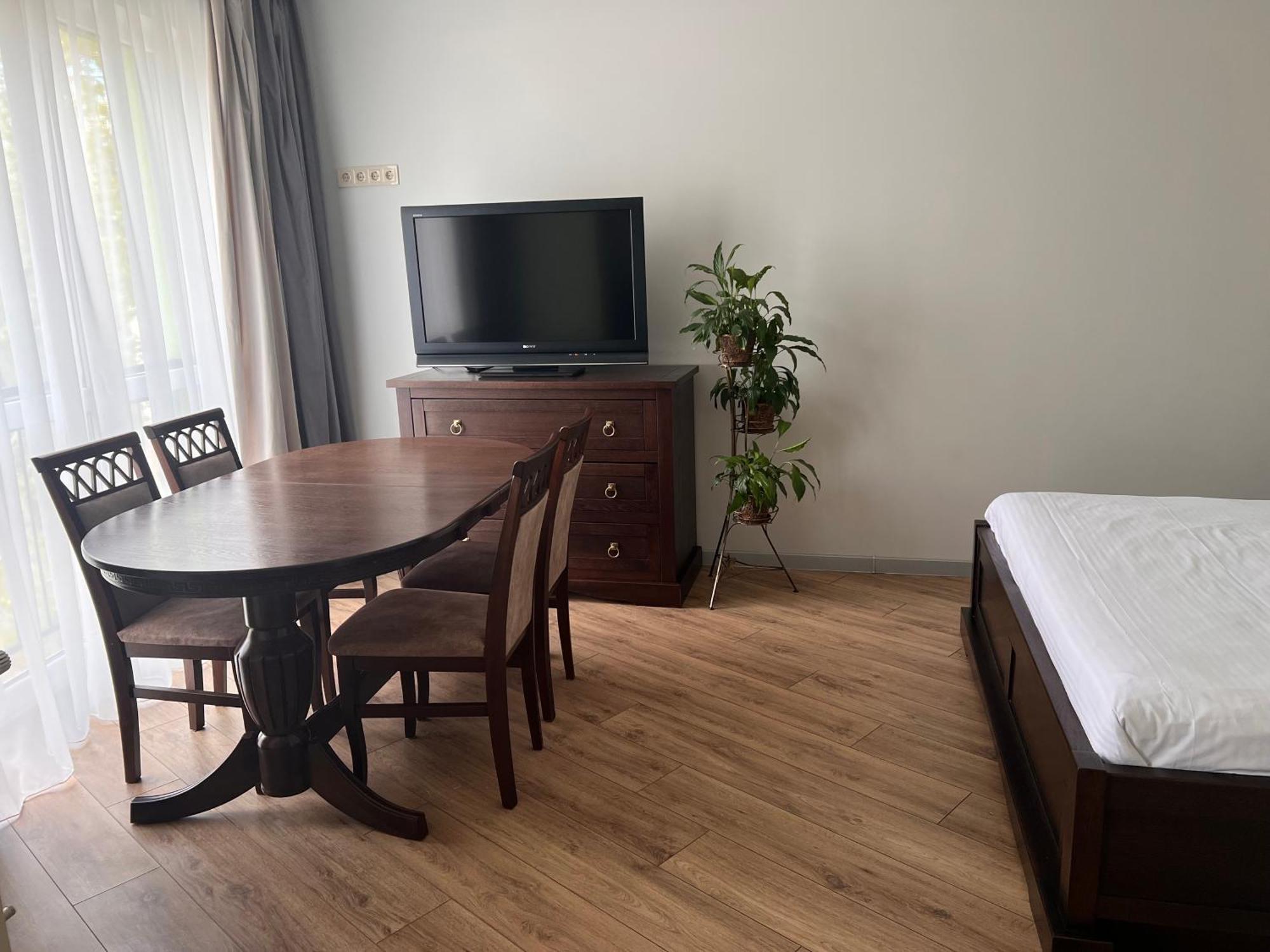 Osapart Comfortable Apartment In A Complex Great Britain Lviv Bagian luar foto