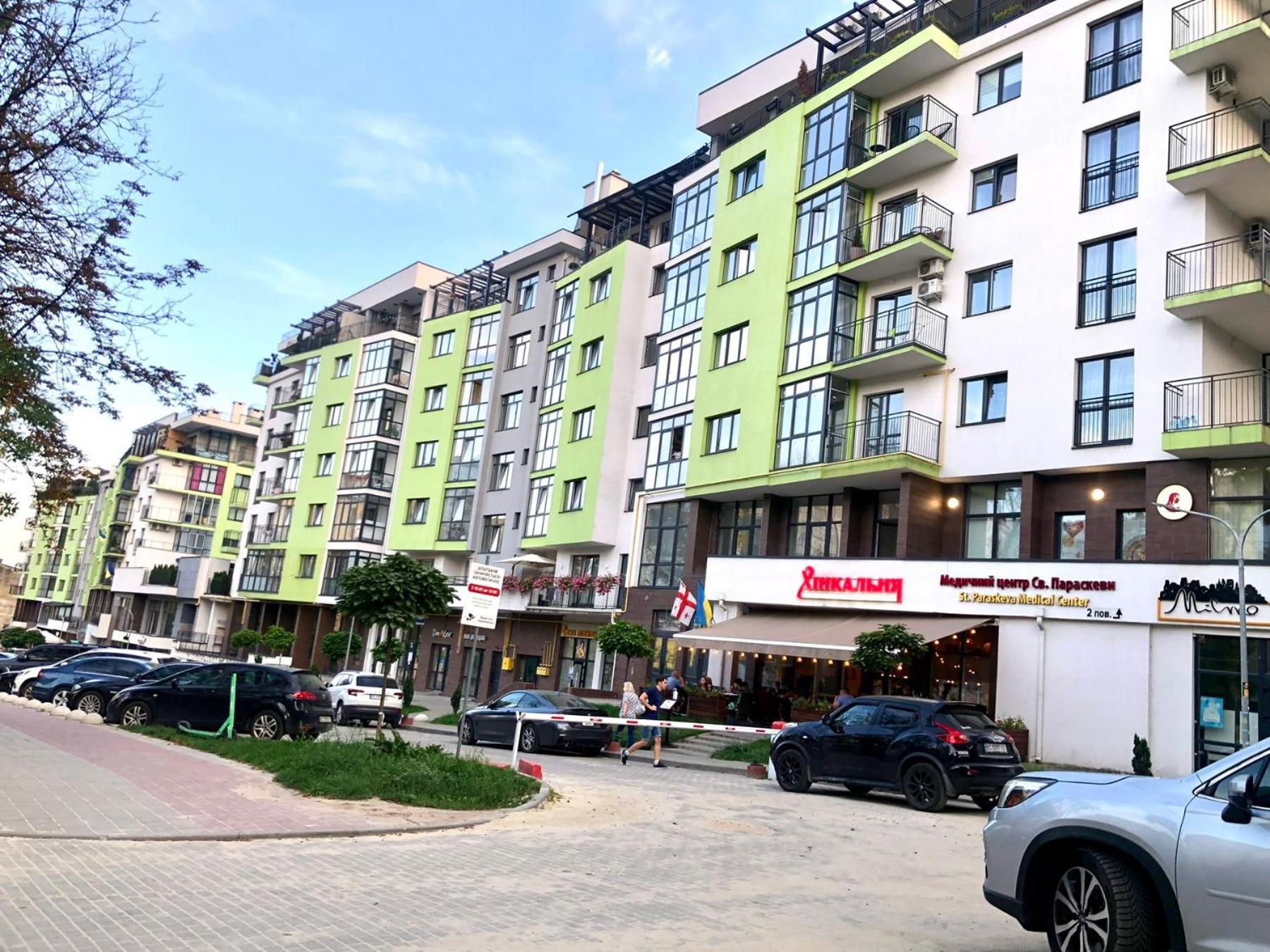 Osapart Comfortable Apartment In A Complex Great Britain Lviv Bagian luar foto