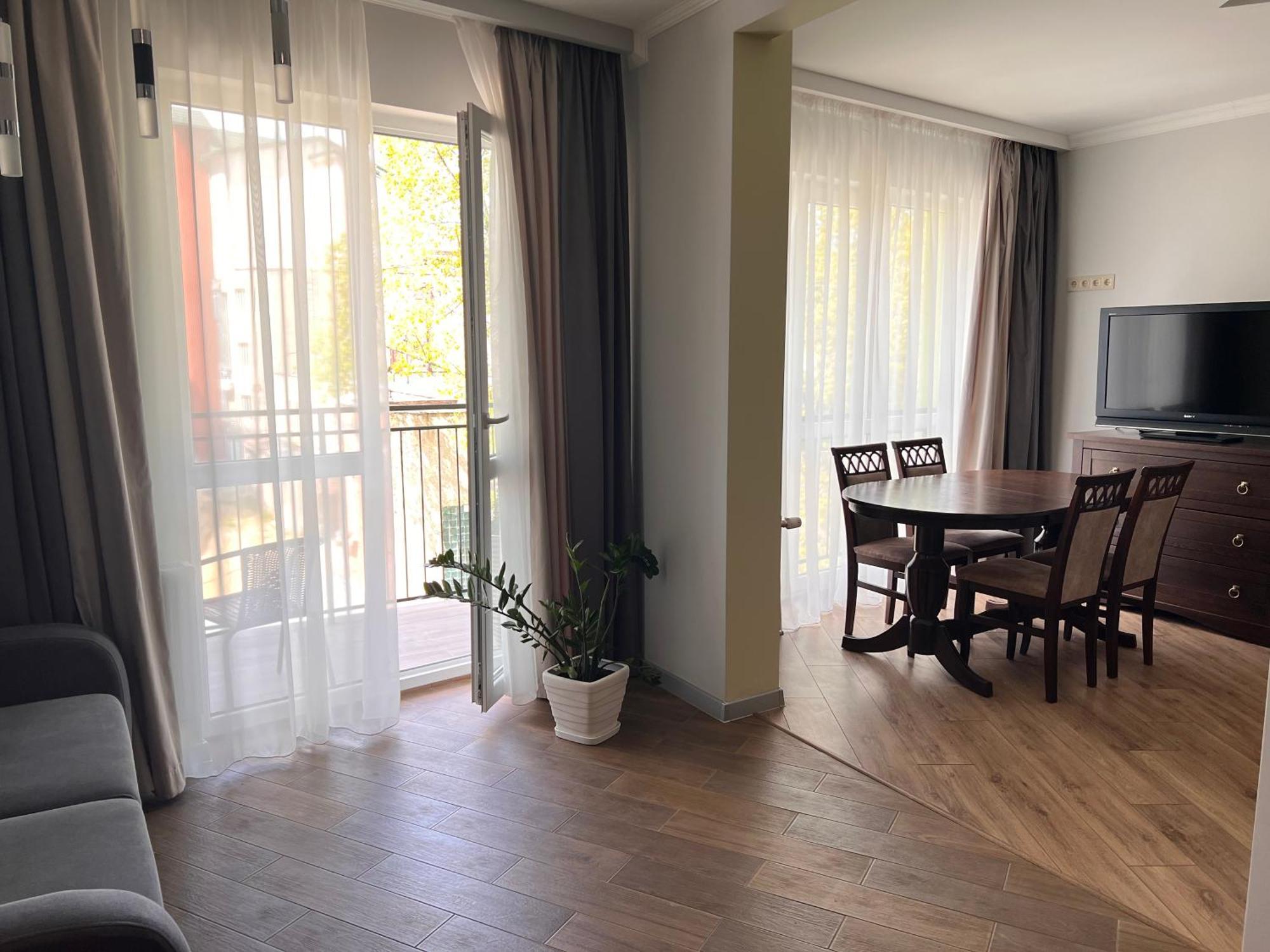 Osapart Comfortable Apartment In A Complex Great Britain Lviv Bagian luar foto